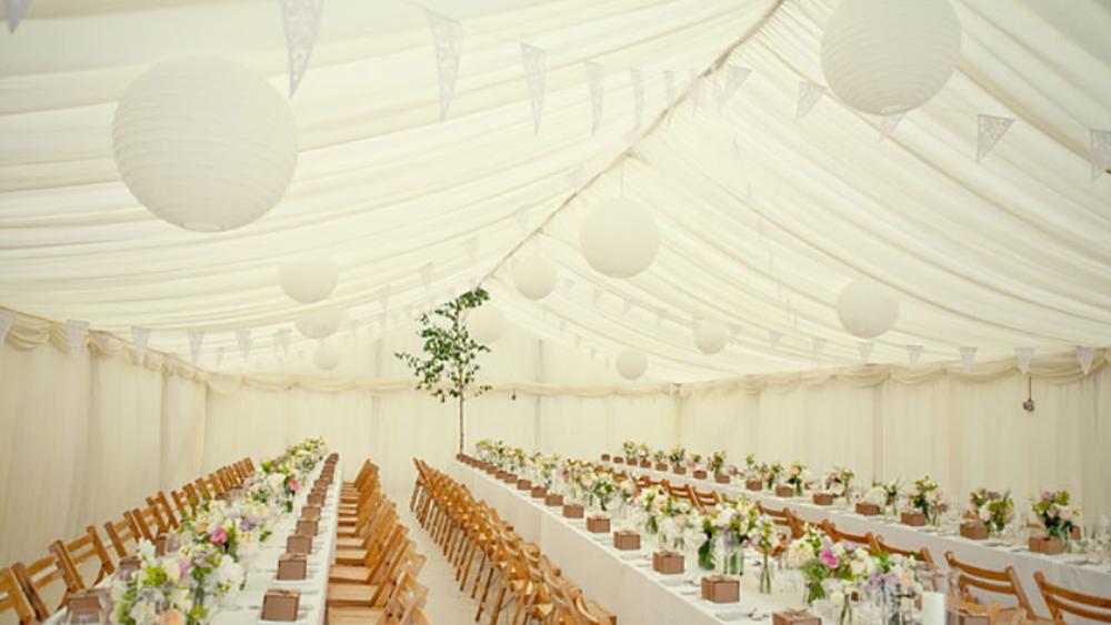 Real Weddings in Cosmo Bride