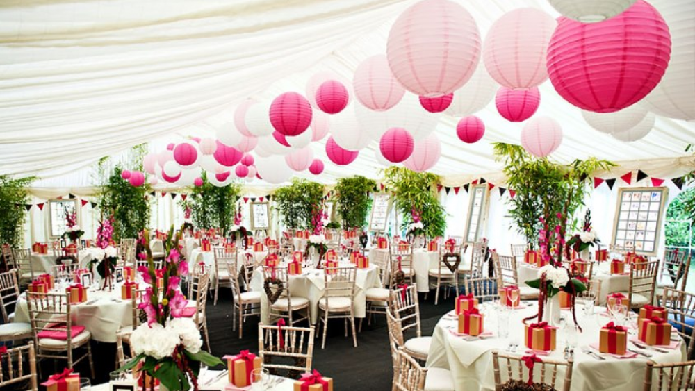 Bring the outside in with our floral inspired pink lanterns and lots of foliage