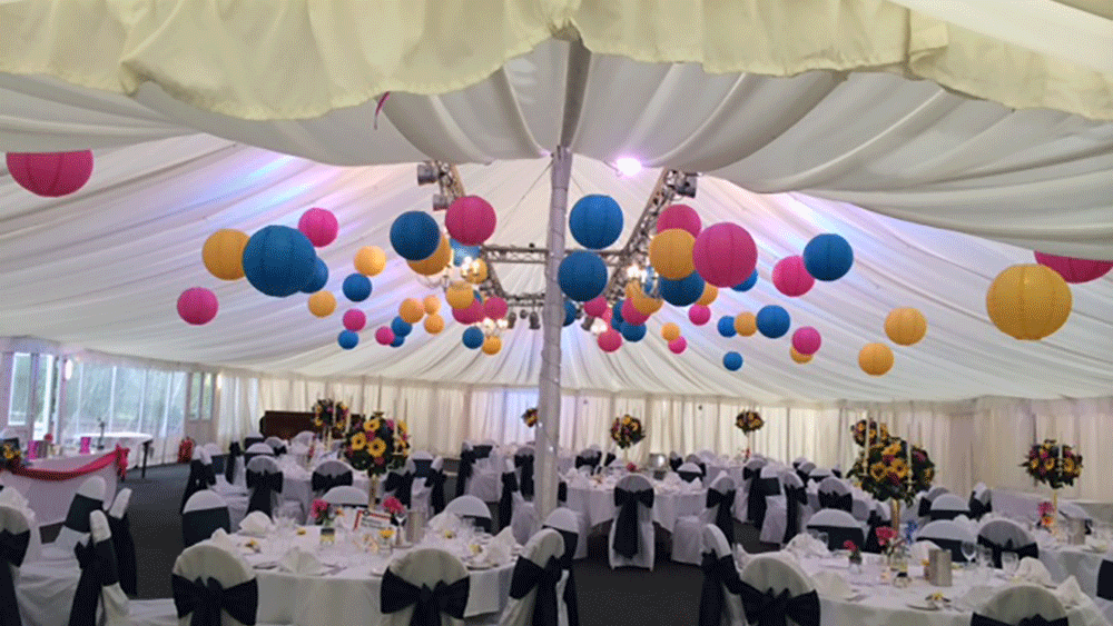 Wow your wedding guests with vibrant hanging lanterns