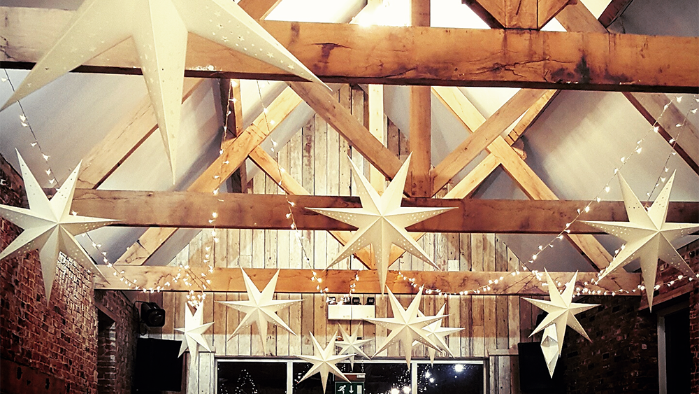 Star Lanterns Offer Alternative Barn Wedding Decoration Hanging