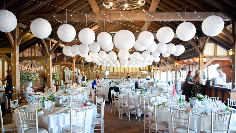 Pure White Wedding Lanterns and Flowers