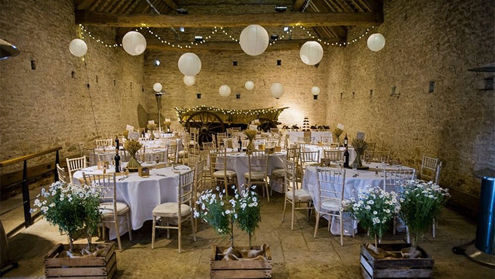 A relaxed barn wedding at Cogges Manor Farm, Witney, Oxfordshire