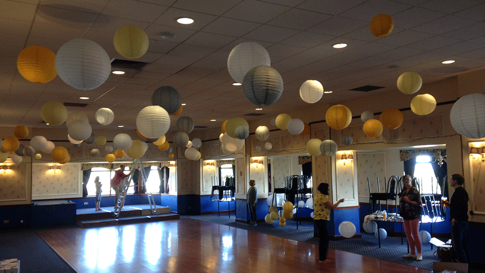Daisy Yellow Lanterns transform Scottish Hotel