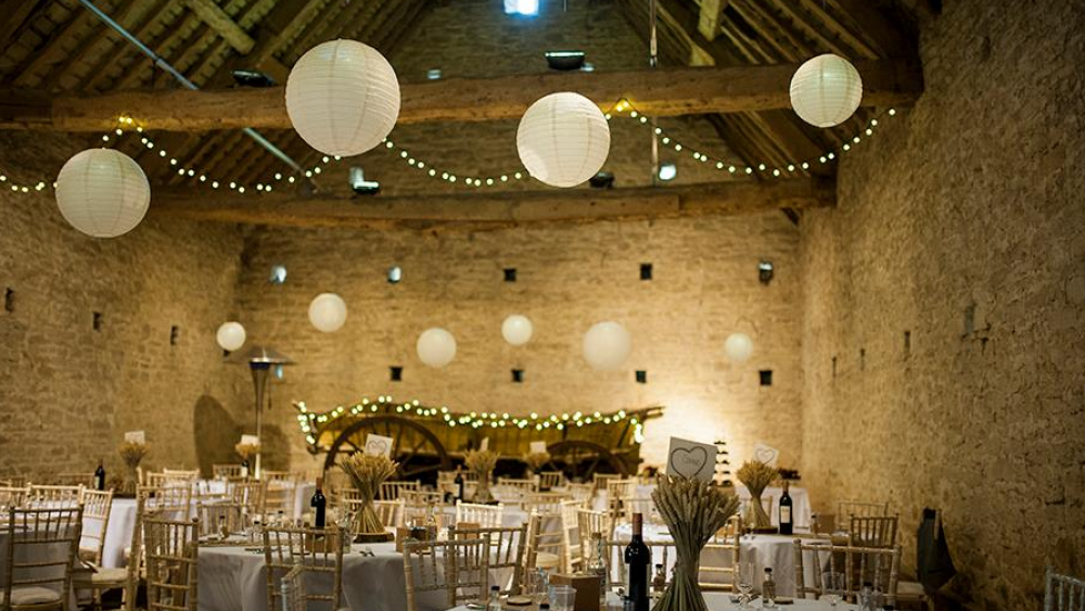 A relaxed barn wedding at Cogges Manor Farm, Witney, Oxfordshire