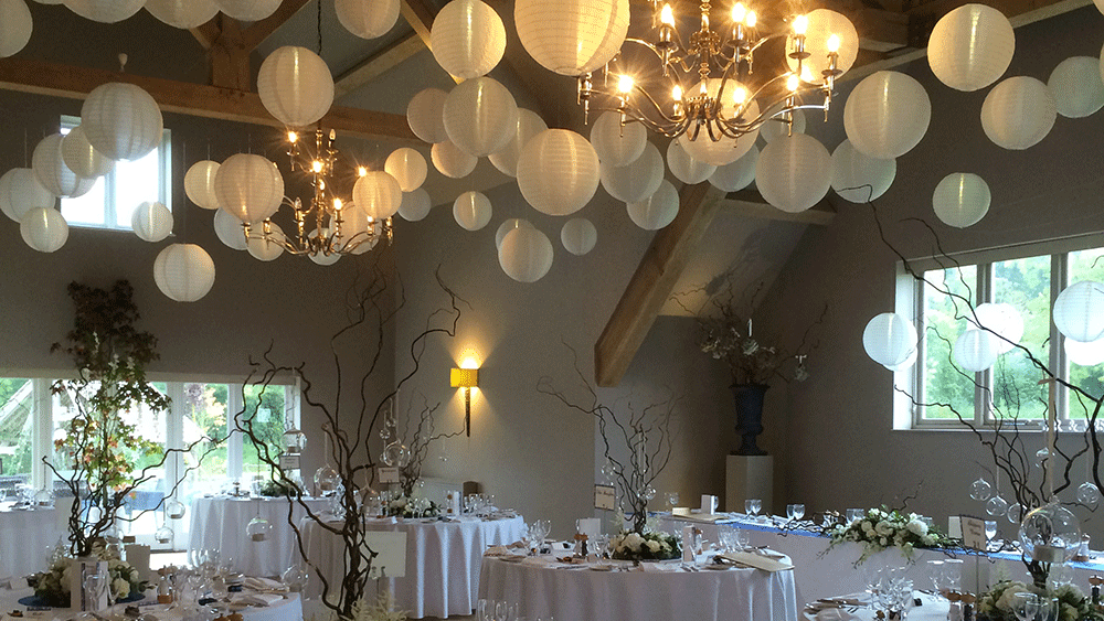 Simplistic and Stunning Ivory Lanterns