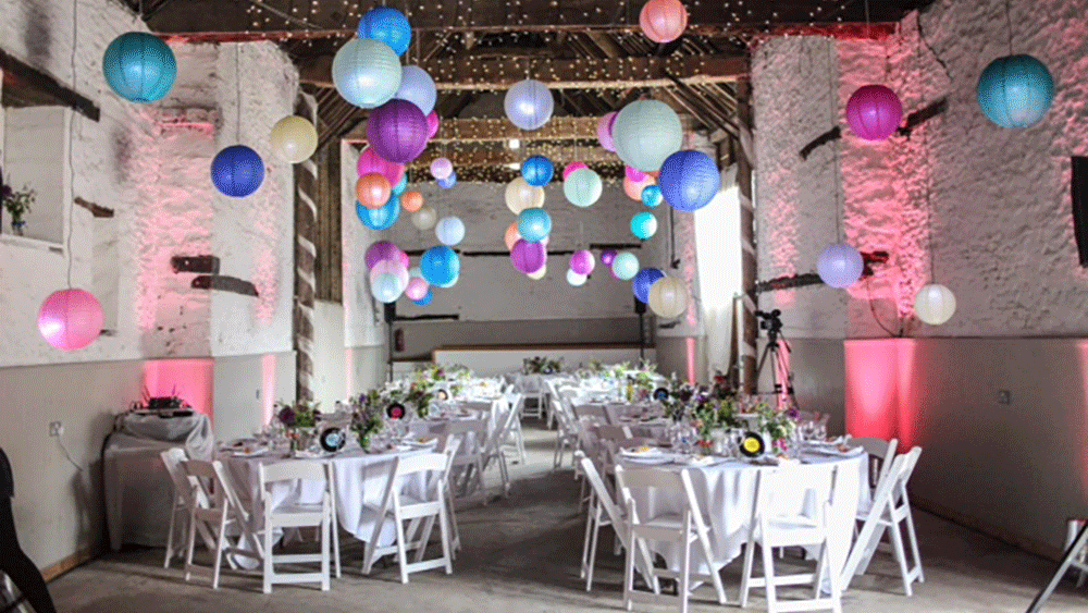 Fairy Lights and Lanterns Decorate Oxfordshire Barn