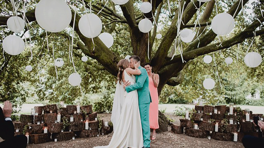 hanging lanterns wedding
