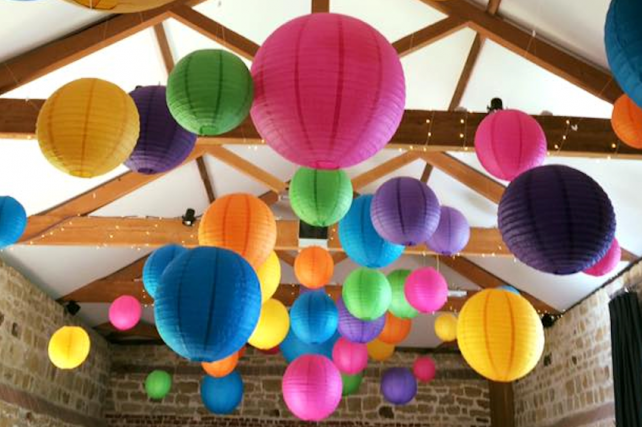 Hendall Manor Paper Lanterns