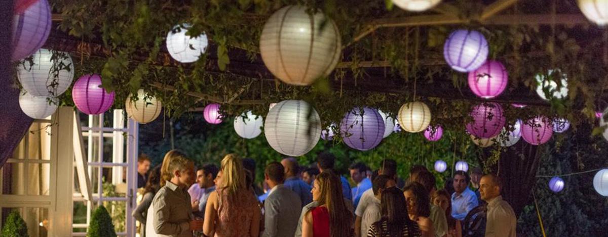 Paper Lanterns And Wedding Supplied By The Hanging Lantern Company - Hanging Lantern Decor Ideas