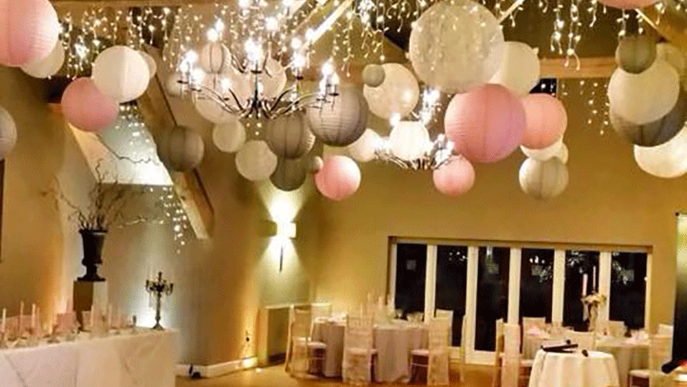 Glamourous Winter Hanging Lanterns