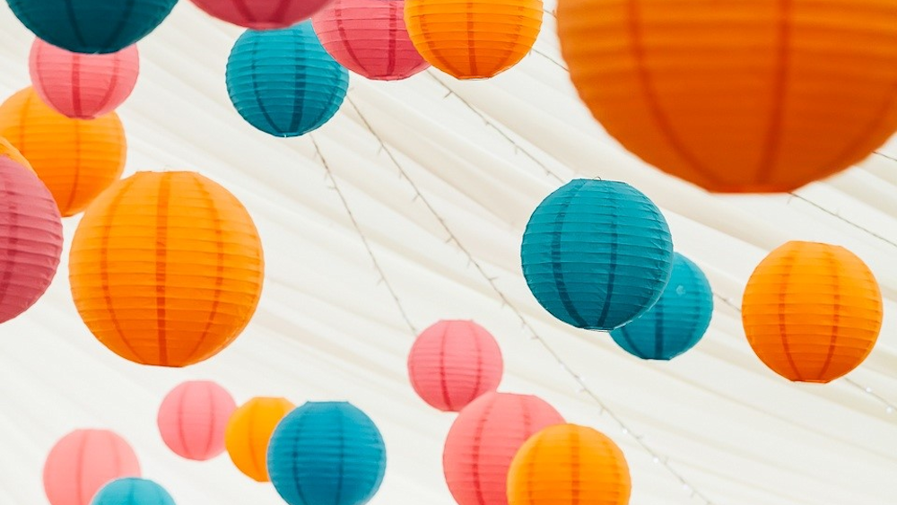 Mad hatters wedding lanterns